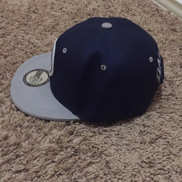 Dallas cap - Picture 4 of 5